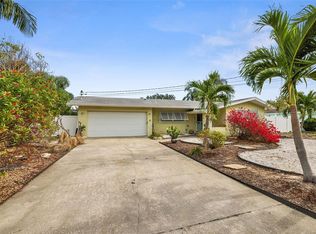 2161 Edythe Dr, Dunedin, FL 34698