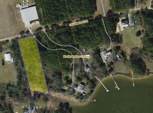 1 Chesawadox Dr, Jamesville, VA 23398
