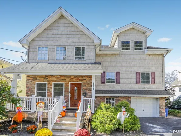 927 Laurel Ave, River Edge, NJ 07661