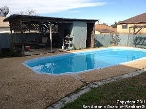 4th image of 10430 Cedar Vlg