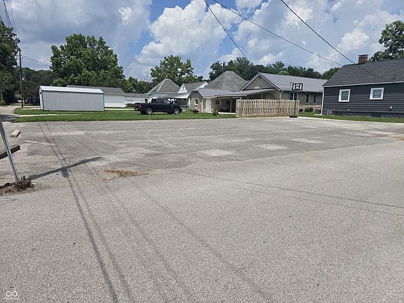 5th image of 213 Fletcher Ave