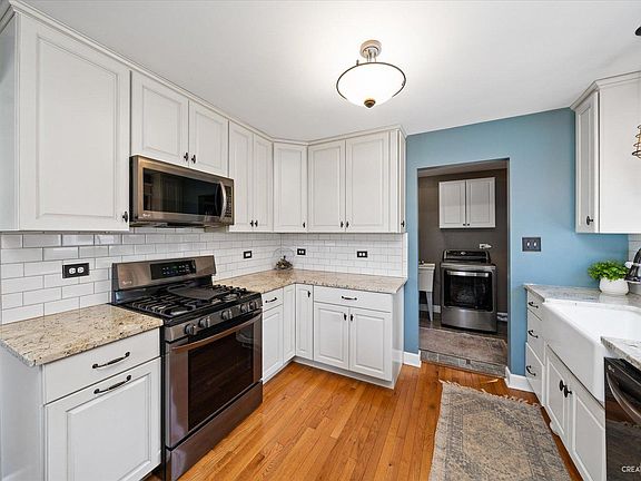 4th image of 241 N Warwick Ave