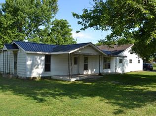 410 S Main St, Whitwell, TN 37397
