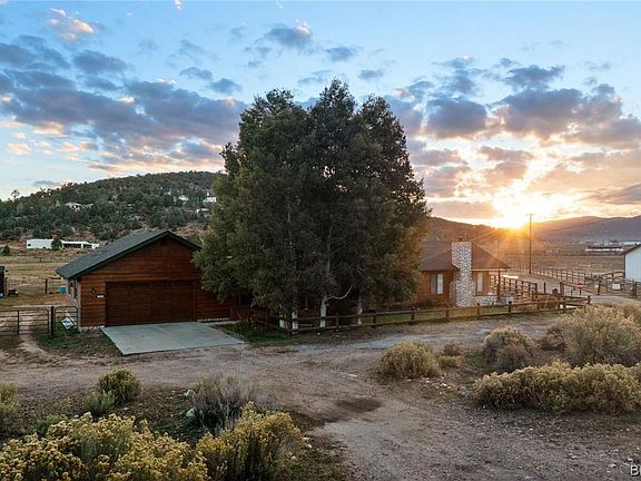 3rd image of 1621 E Big Bear Blvd