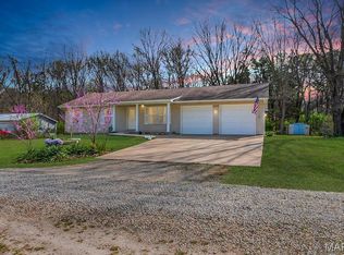 12728 Williamson Dr, De Soto, MO 63020