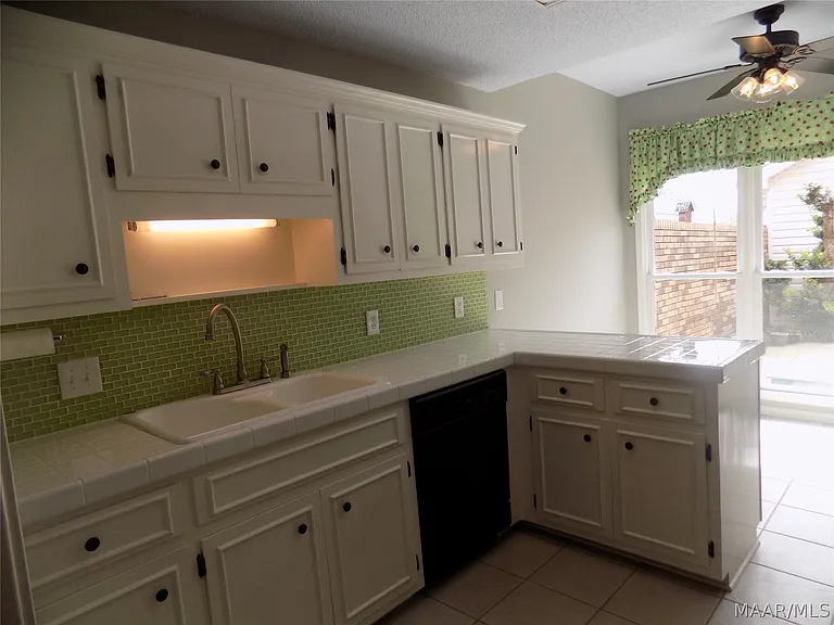4602 Cherry Tree Ter — Photo 12