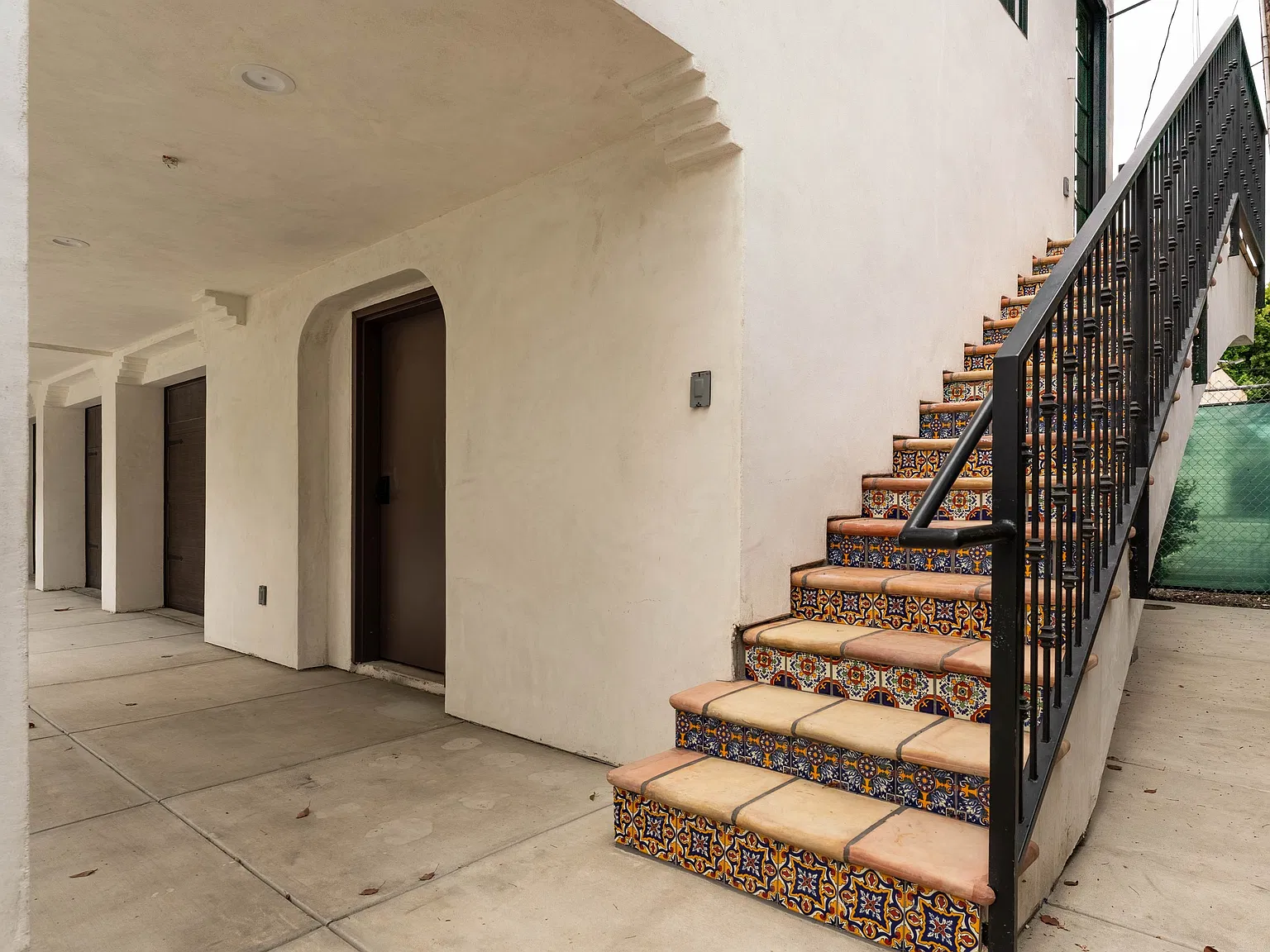 2 bed, 1000 sqft, $5,500 — Photo 4