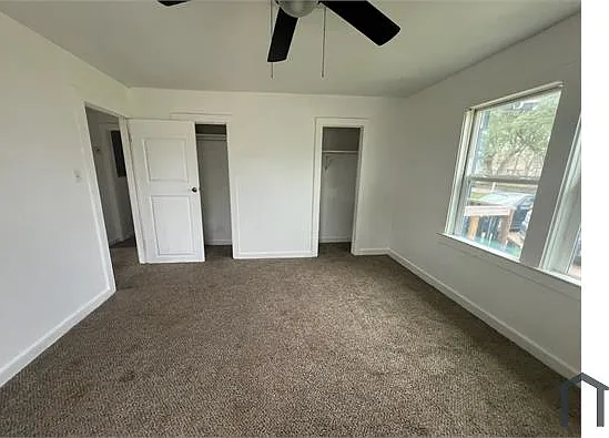 1915 Avenue B #1915 — Photo 3