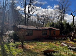 161 Riddle Rd, Swannanoa, NC 28778