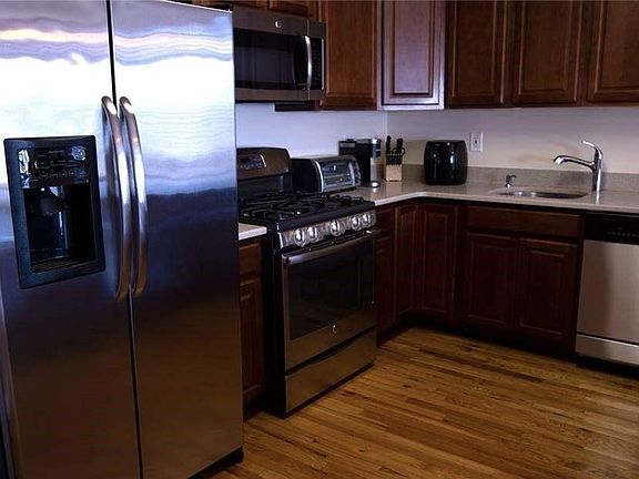 3rd image of 102-02 Rockaway Bch #3C