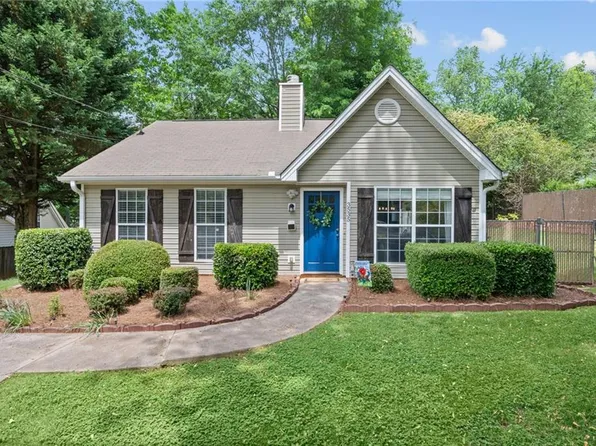 3535 Auburn Dr, Cumming, GA 30041
