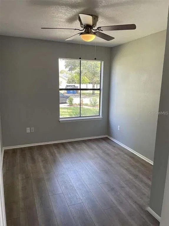 3 bed, 2.0 bath, 986 sqft, $1,750 — Photo 3
