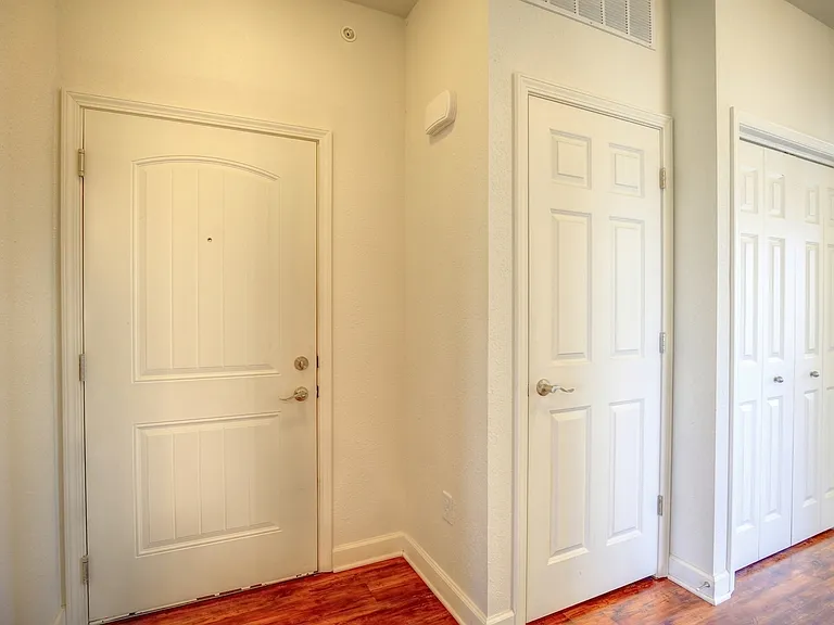 706 Inverness Rd — Photo 35