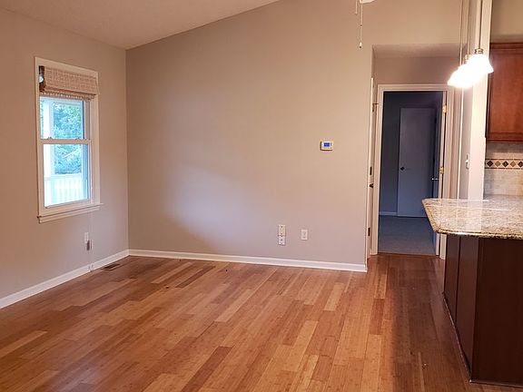 3rd image of 7900 Mountain Shore Dr