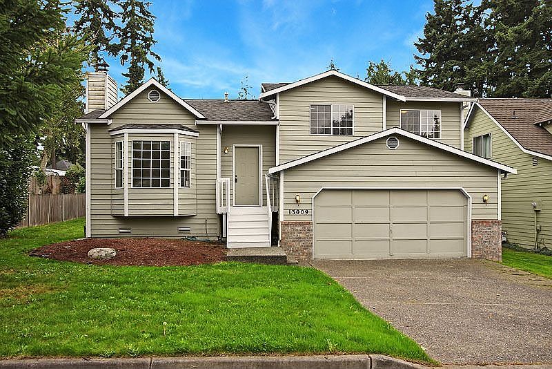1st image of 13009 NE 98th Pl