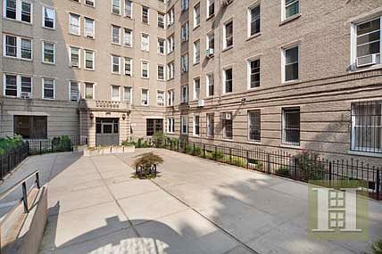 3rd image of 811 Walton Ave APT D14