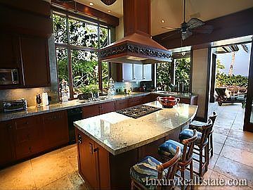 3rd image of 68-1070 Honokaope Way #10