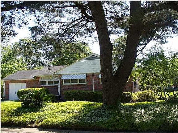 3rd image of 2774 S Sherwood Dr