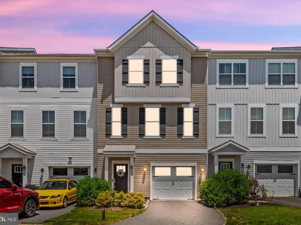 1506 Hudgins Farm Cir, Fredericksburg, VA 22408