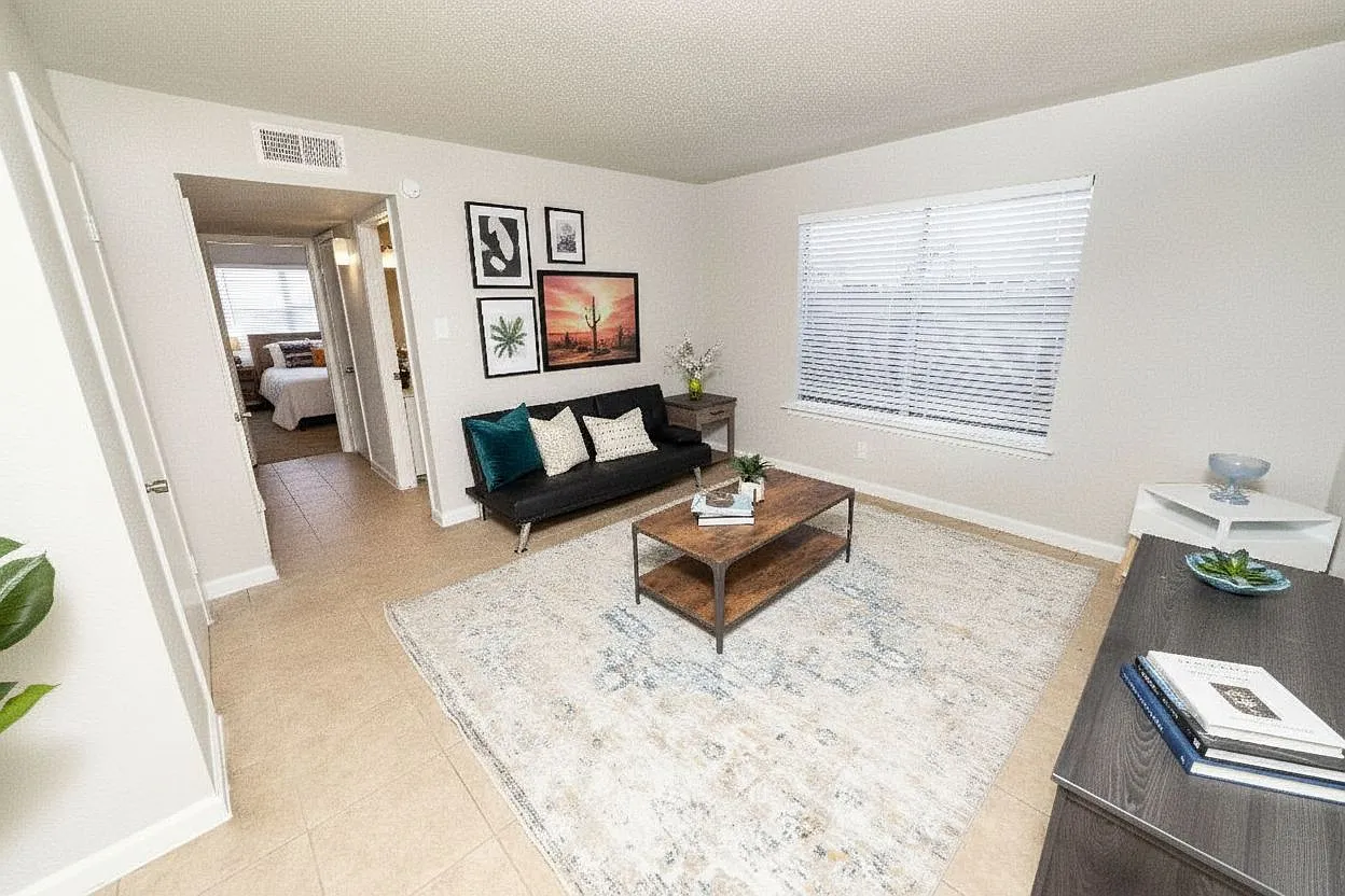 South Point Apartments — Photo 3