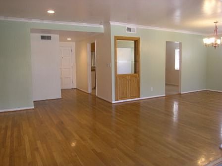 Hardwood  Flooring 