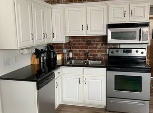 626 S 19th St APT 5, Omaha, NE 68102