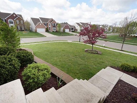 3rd image of 325 Village Park Dr
