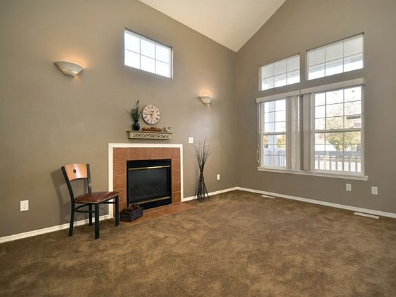 2nd image of 6012 101st Pl NE