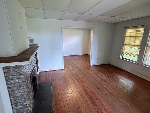 2nd image of 1009 Overton Ave