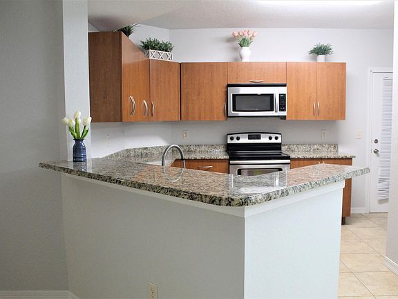 2nd image of 138 SW Peacock Blvd APT 20-101