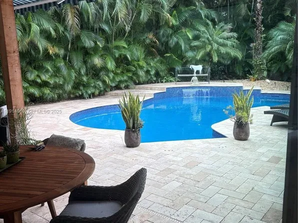 159 Oakwood Ln #159, Palm Beach Gardens, FL 33410