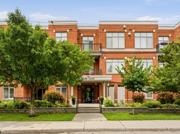 950 Marguerite Ave #213, Ottawa, ON K1K 3T8