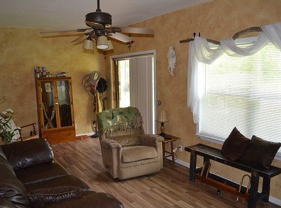 4th image of 1231 S Fm 1194