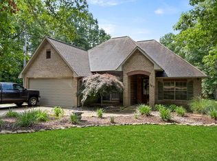 345 River Road Dr SE, Bogue Chitto, MS 39629