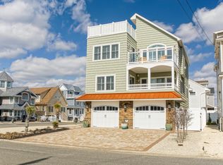 2 Nichols Ave, TOMS RIVER, NJ 08751