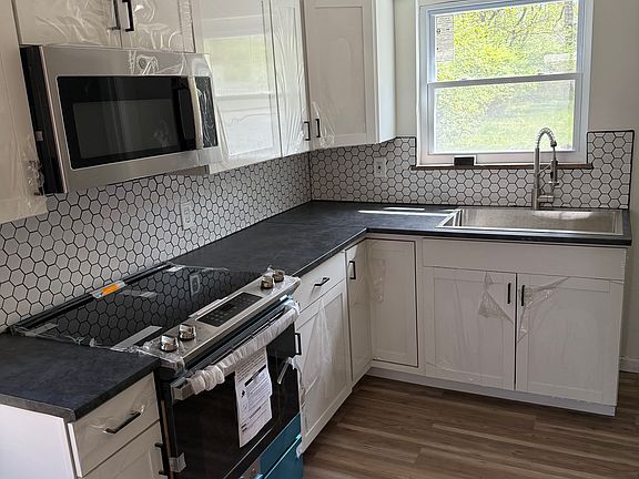 5th image of 2031 Carpenter Dr