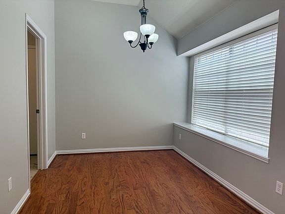 3rd image of 3112 Rocky Mountain Dr
