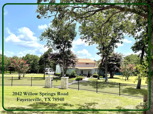 2042 Willow Springs Rd, Fayetteville, TX 78940