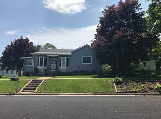 602 E Main St, Albany, WI 53502