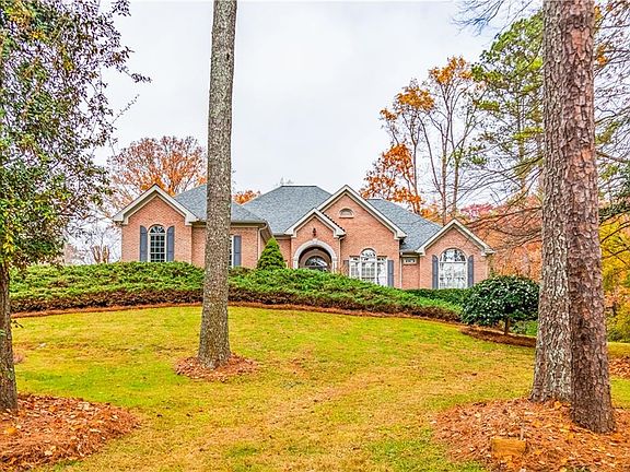 2nd image of 4924 Hugh Howell Rd