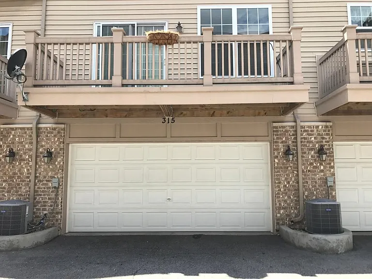 315 Wildflower St — Photo 3