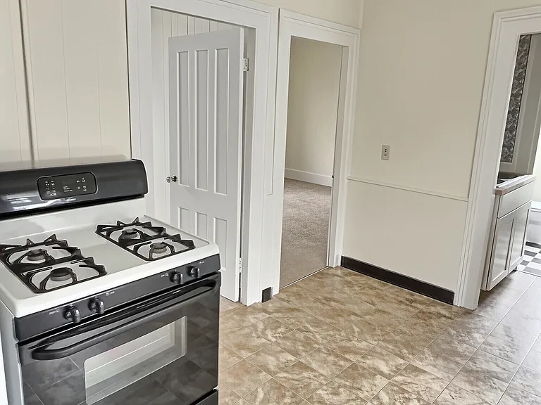 290 Wakelee Ave #1 — Photo 4