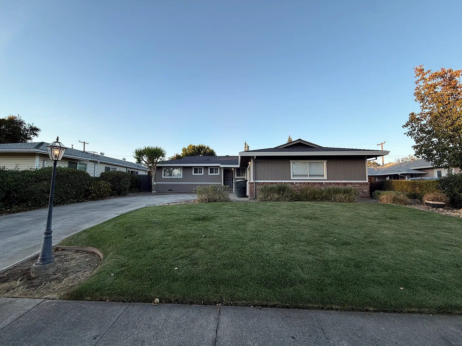 3 bed, 1080 sqft, $2,600 — Photo 1