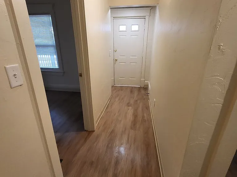 225 N Ashland Ave — Photo 14