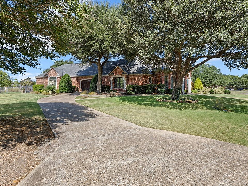 1st image of 441 Country Ridge Ln