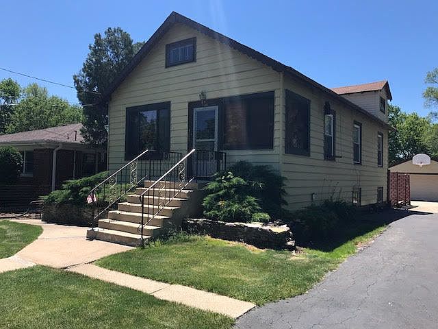 1st image of 700 S Monterey Ave