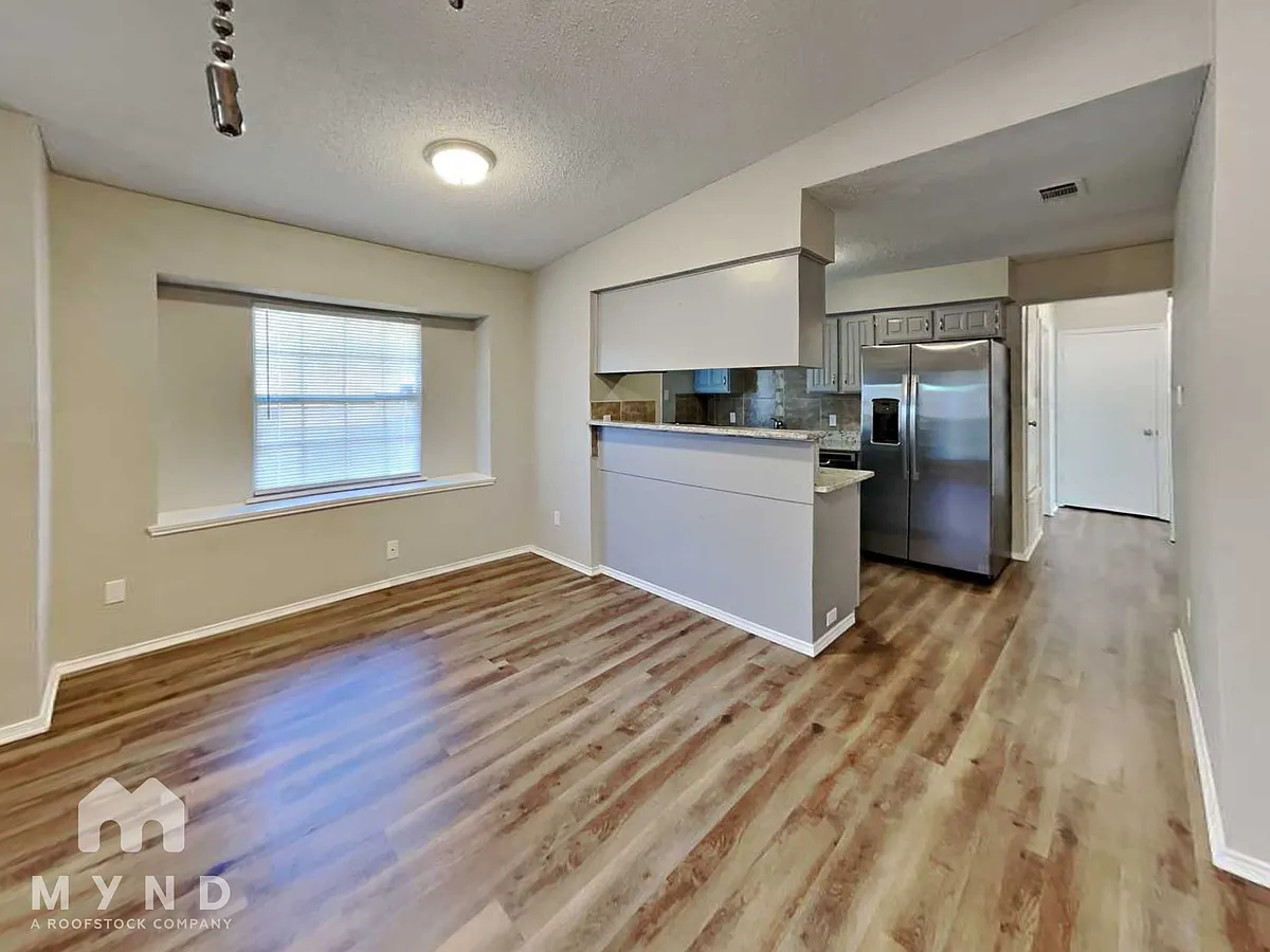 Building Photo - 5311 Rowcrop Dr