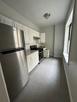 3rd image of 3547 34th St APT 2C