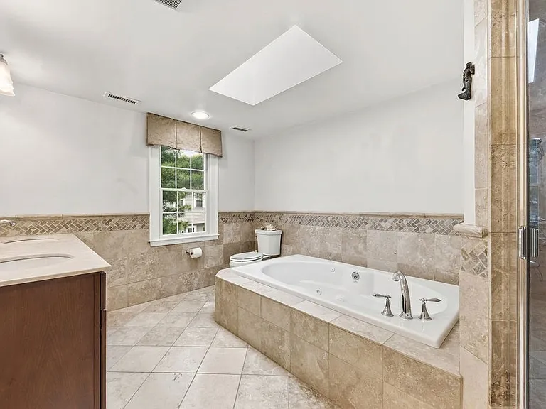 57 Douglas Rd — Photo 14