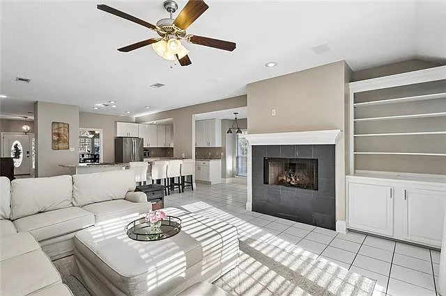 321 Westwood Dr — Photo 4